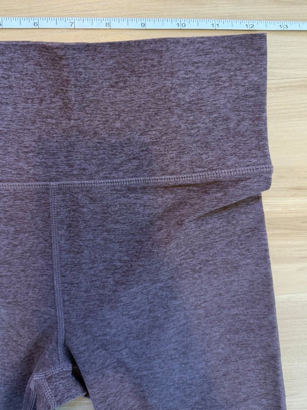 Vuori's Clean Elevation Legging - Heather plum color - S - Picture 6 of 7